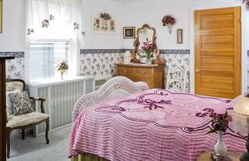 Bed & Breakfast The Bayberry Inn