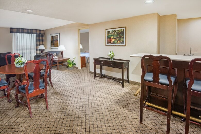 Holiday Inn Hotel & Suites Cin
