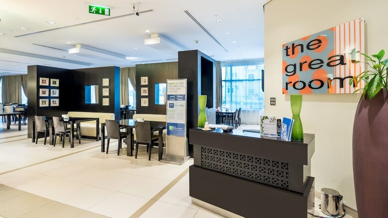 Hotel Express By Holiday Inn Dubai Internet City