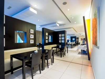 Hotel Express By Holiday Inn Dubai Internet City