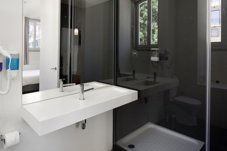 Ascensor Da Bica - Lisbon Serviced Apartments
