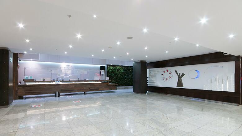 Hotel Lark