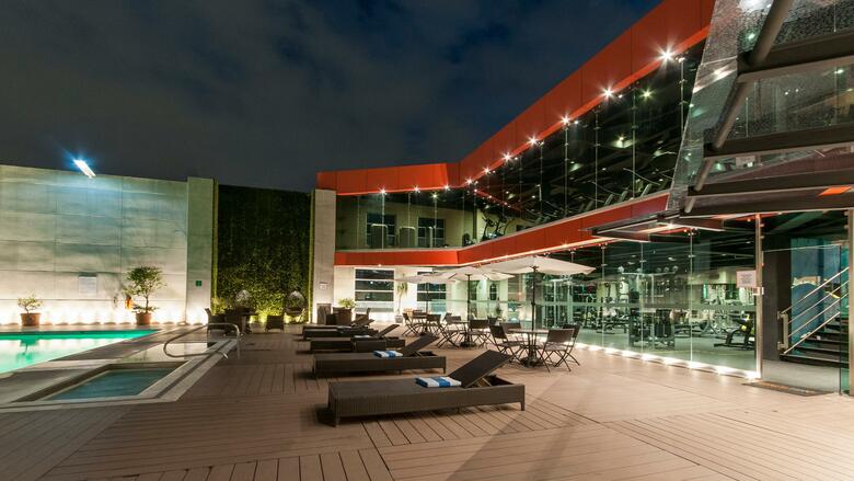 Hotel Lark