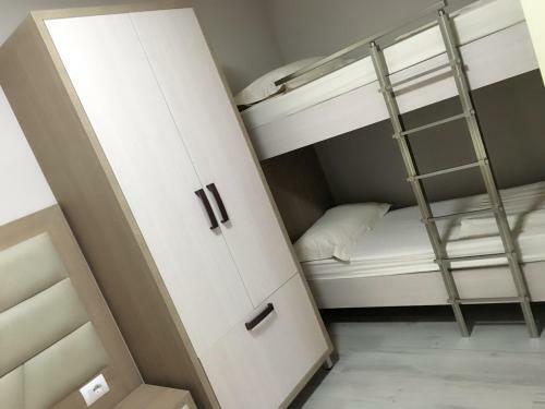 Airen Hotel