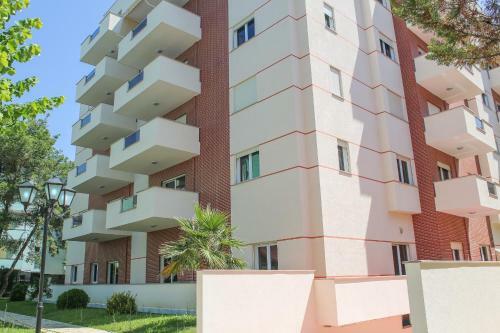 Luxury Apartments Golem