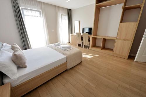 Alis Hotel