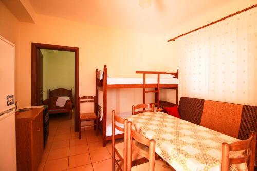 Apartments Velipoja