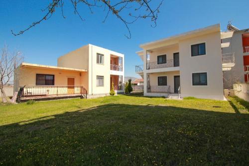 Apartments Velipoja