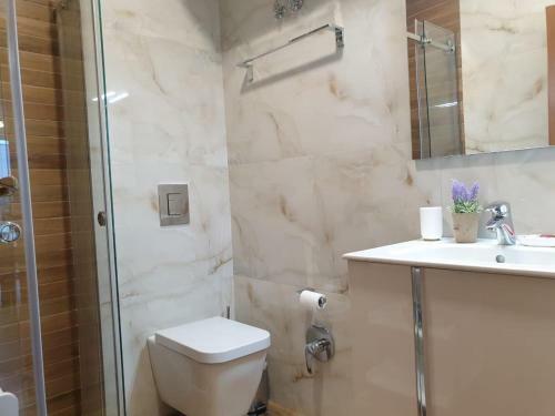 Central Comfy Apartment