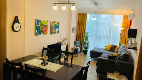 Central Comfy Apartment