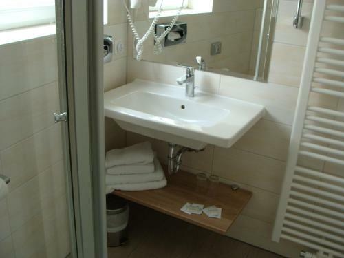 Hotel L�hr