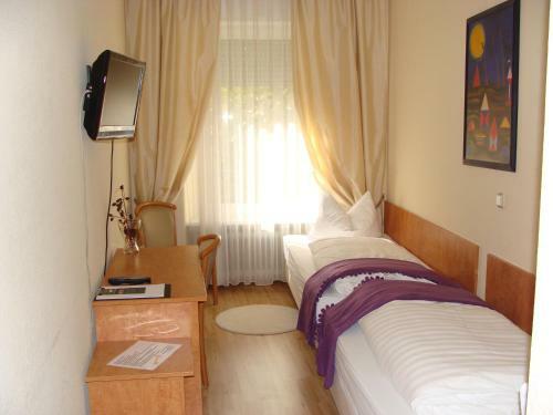 Hotel L�hr