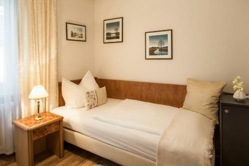 Hotel L�hr