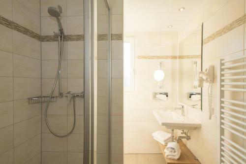 Hotel L�hr