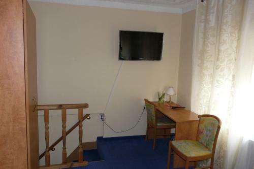 Hotel L�hr
