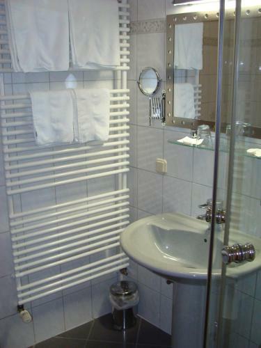 Hotel L�hr