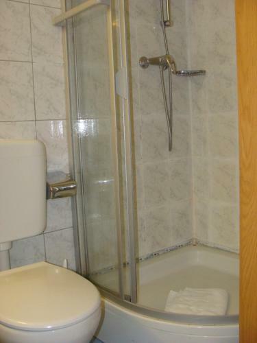Hotel L�hr