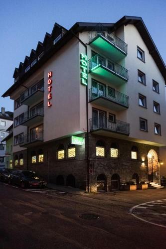 Hotel L�hr