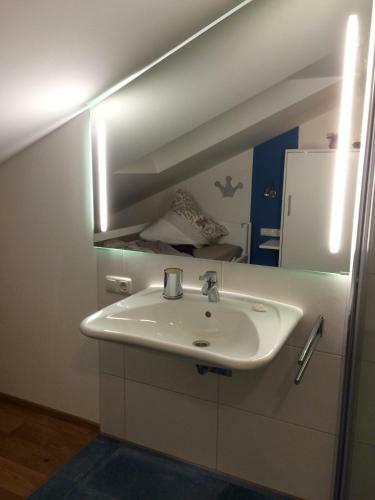 Apartamentos Alpengl�ck De Luxe Ferienwohnung Am Forggensee