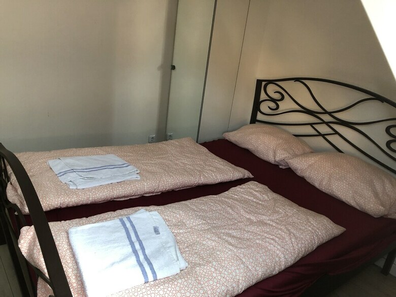 Hostal Pension Santorini