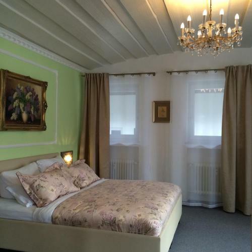 Golden Gapa Central Family Apartment 8