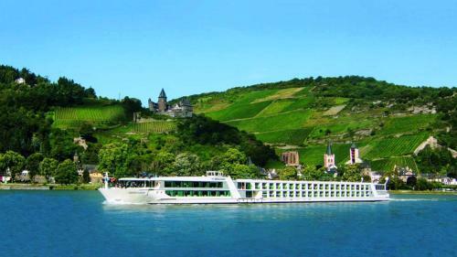 Baxter Hoare Hotel Ship II D�sseldorf