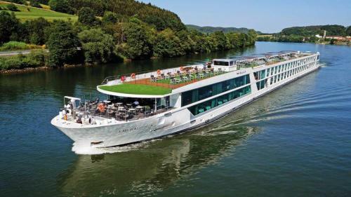 Baxter Hoare Hotel Ship II D�sseldorf