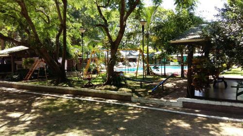 Hostal Caba�as Los Timb�