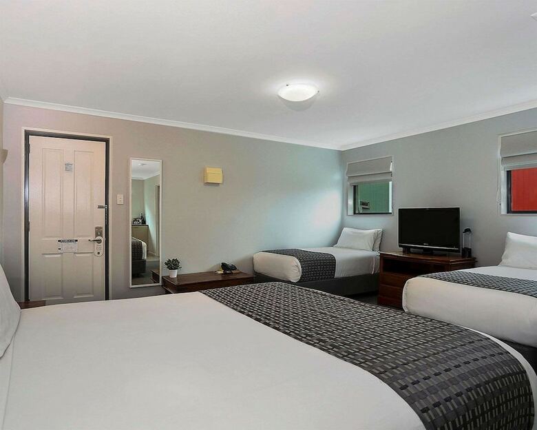 Hotel Quality Inn & Suites The Menzies