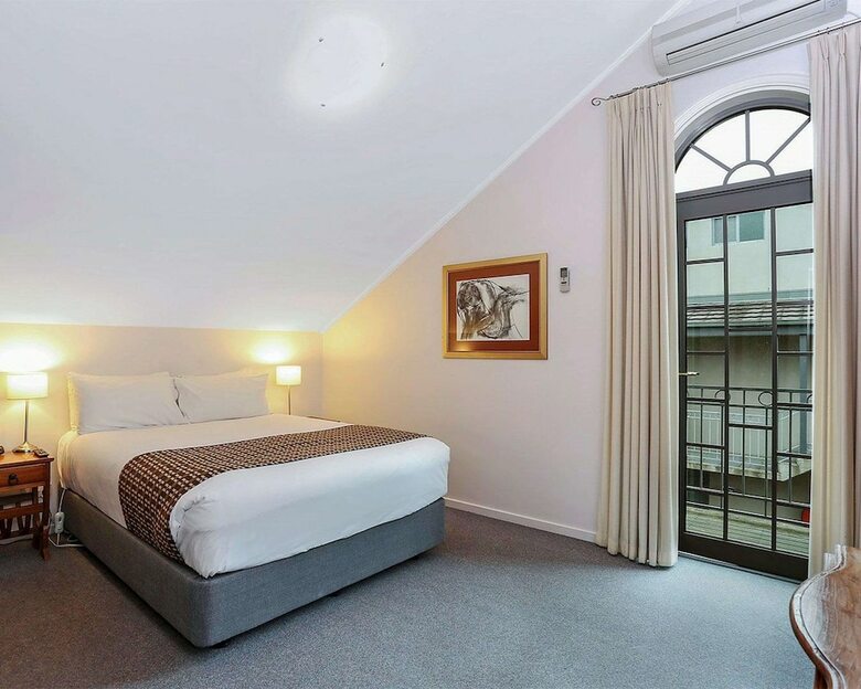 Hotel Quality Inn & Suites The Menzies