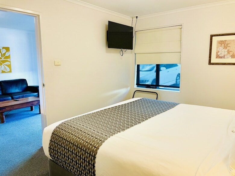 Hotel Quality Inn & Suites The Menzies