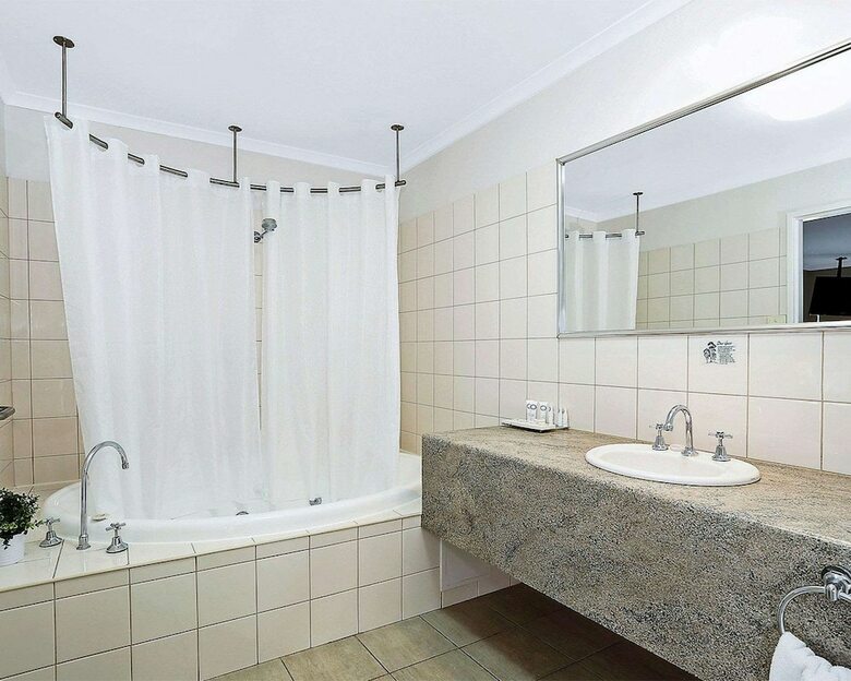 Hotel Quality Inn & Suites The Menzies