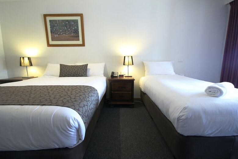Hotel Bell Tower Inn