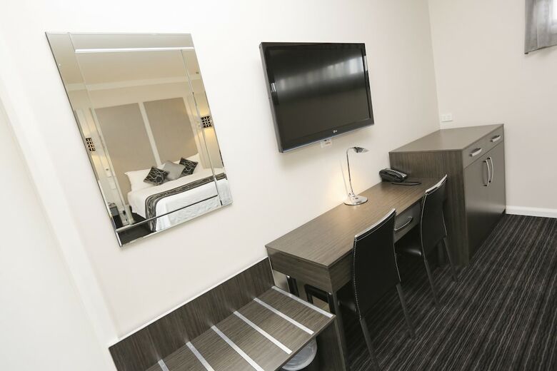 Hotel Comfort Inn Deakin Palms