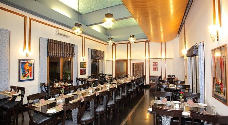 Hotel Paras Mahal