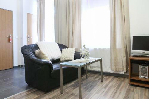 Queens Apartments