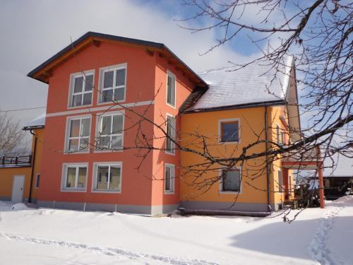 Apartamento Haus Kr�pfl