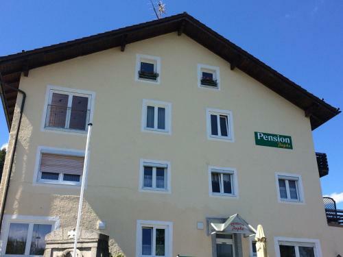 Hostal Pension Caf� Papke