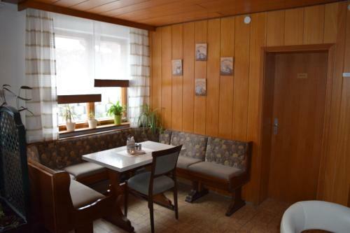 Hostal Pension Caf� Papke