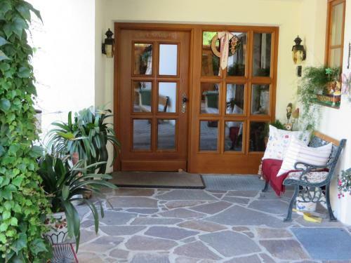 Hostal G�stehaus Rettenbacher