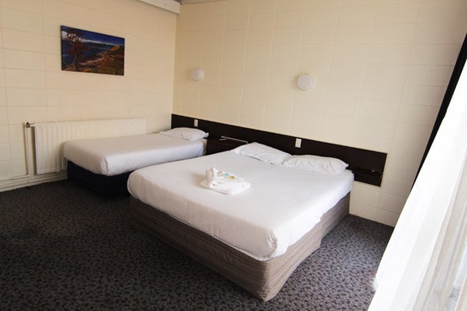 Hostal Base Rotorua Hot Rock