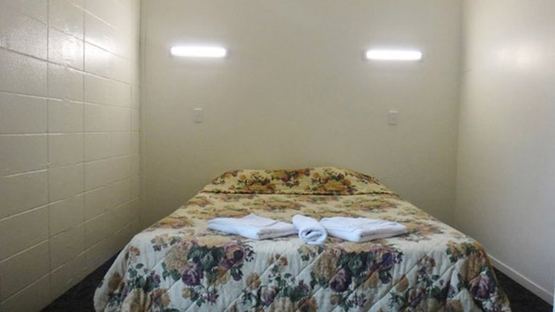 Hostal Base Rotorua Hot Rock