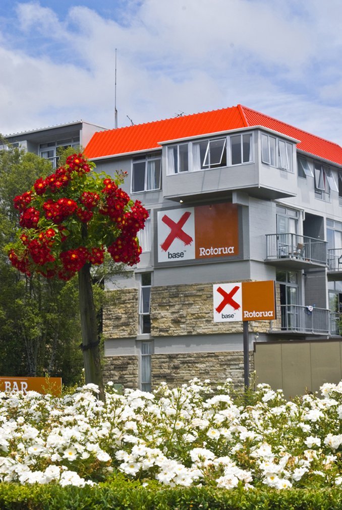 Hostal Base Rotorua Hot Rock