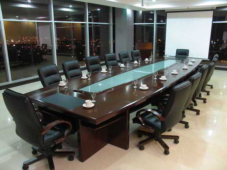 Hotel Crown Regency  Y Torre-suite Corner