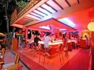 Red Coconut Beach Hotel