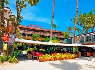 Red Coconut Beach Hotel