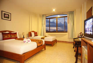 Sripet Hotel