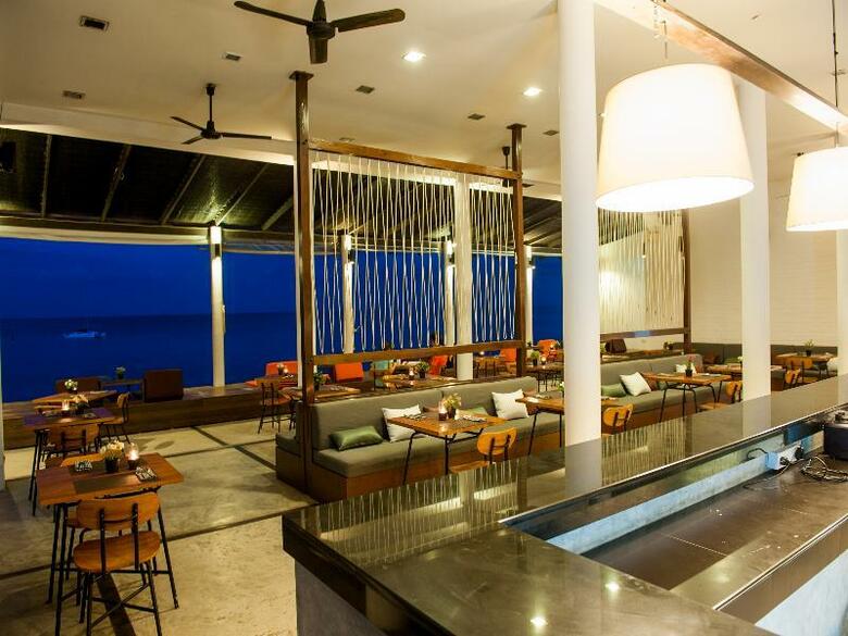 Hotel Baan Talay Resort