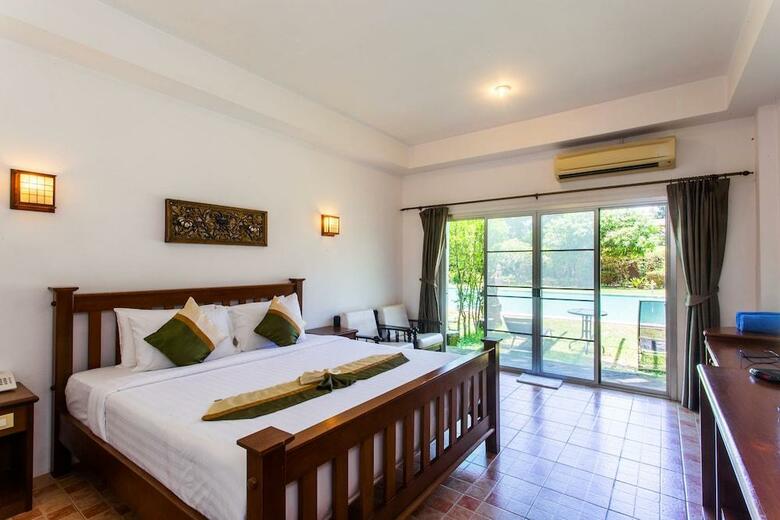 Hotel Rajapruek Samui Resort