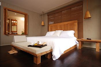 Hotel Silavadee Pool Spa Resort
